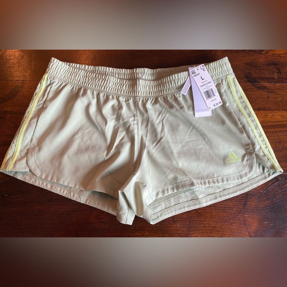 NWT Adidas womens size Large PACER 3S shorts.
